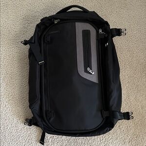 Briggs & Riley Gray Travel Accessory